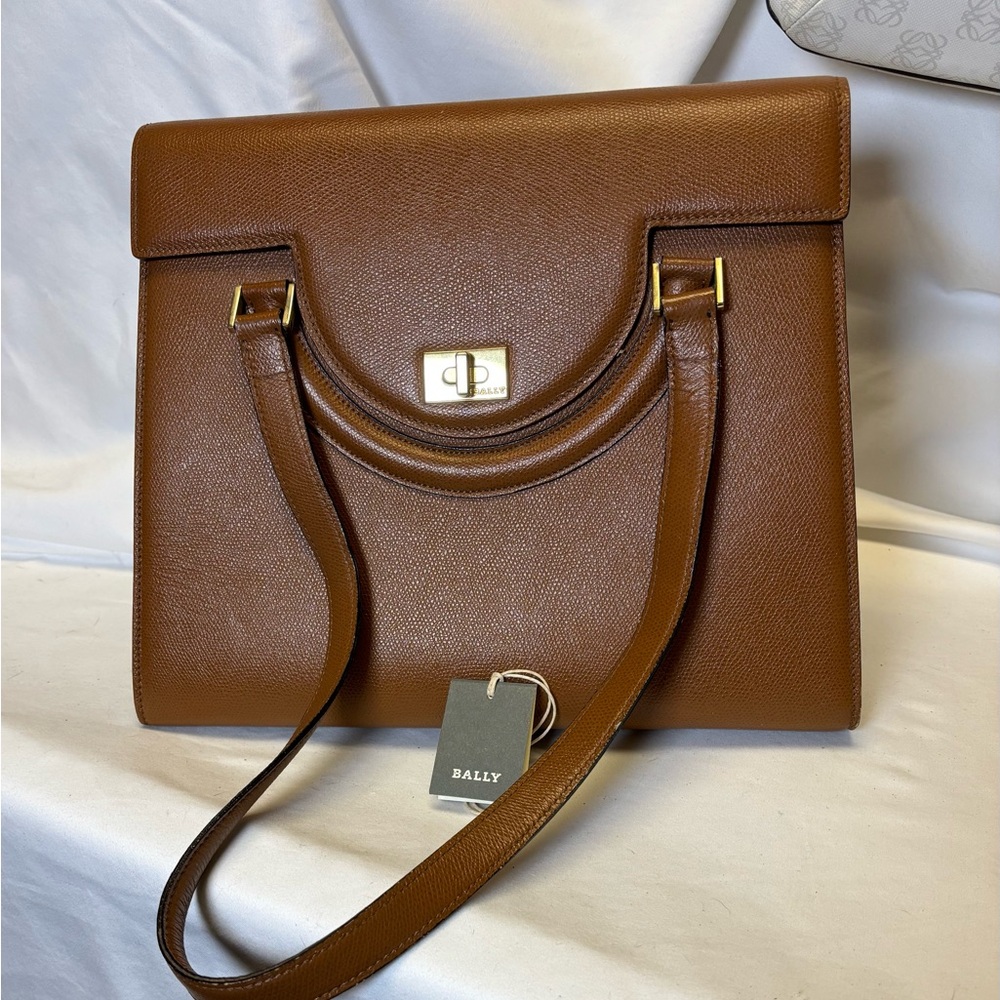 Bally Brown Leather Shoulder Bag with Structured Design